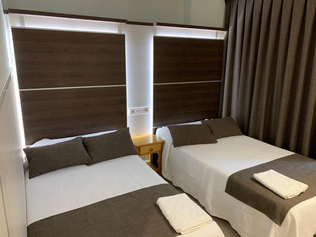 סאבאדל Hotel Ric מראה חיצוני תמונה