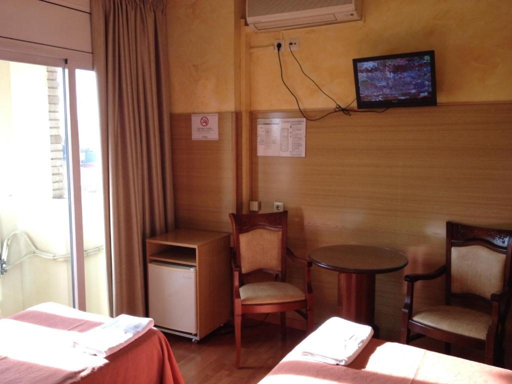 סאבאדל Hotel Ric חדר תמונה