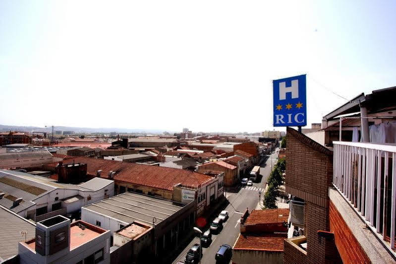 סאבאדל Hotel Ric מראה חיצוני תמונה