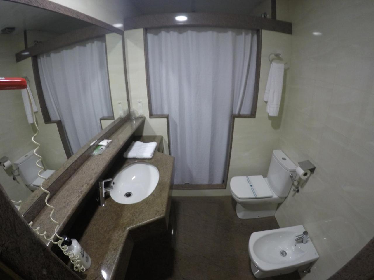 סאבאדל Hotel Ric מראה חיצוני תמונה