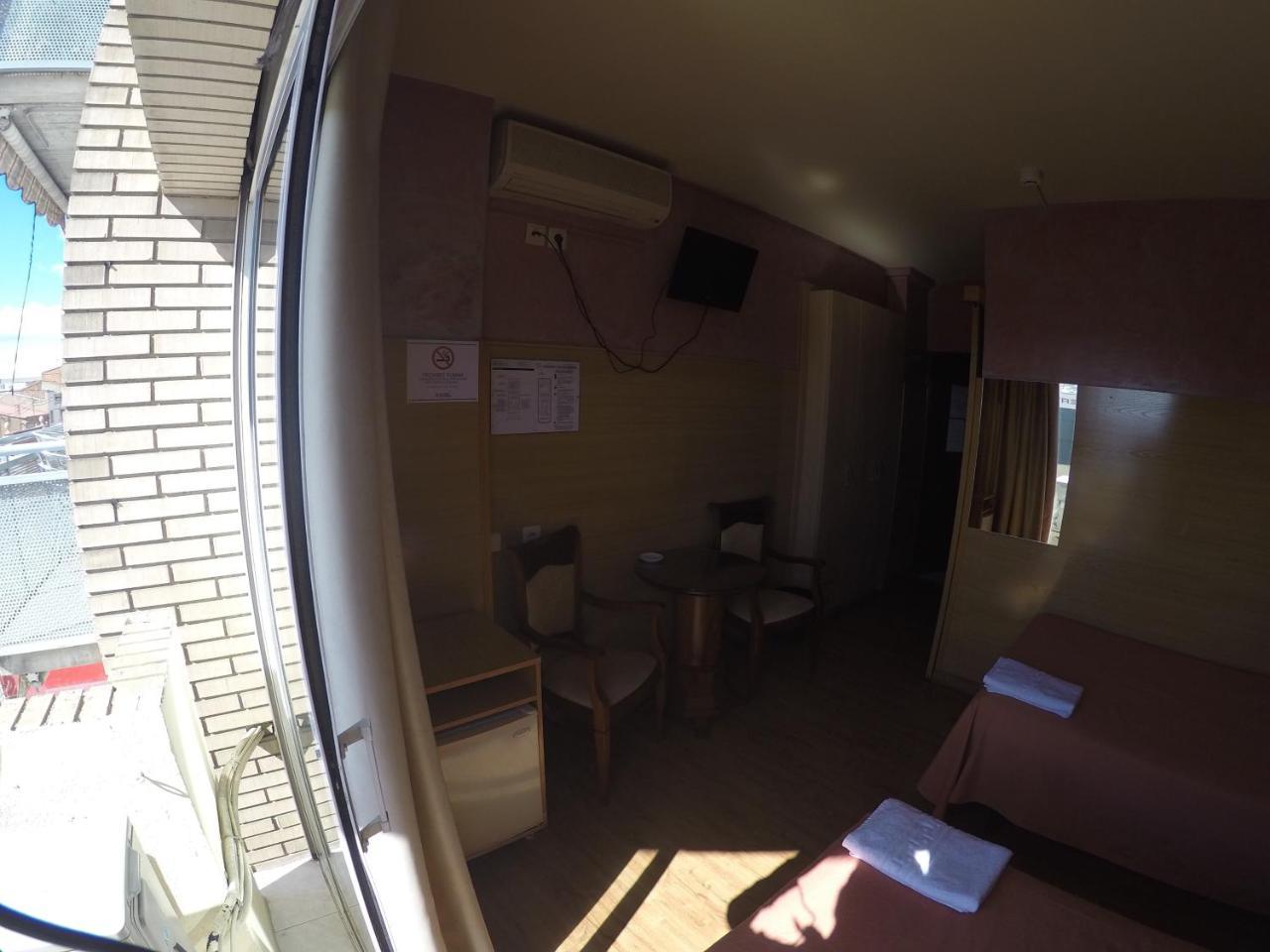 סאבאדל Hotel Ric מראה חיצוני תמונה